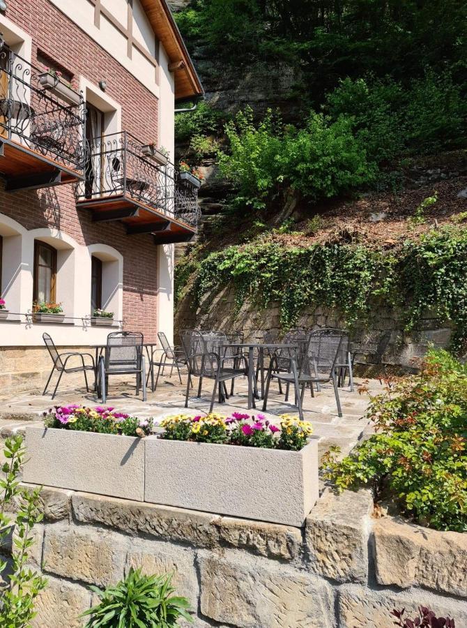Labsky Dvur Apartment Hřensko Екстериор снимка